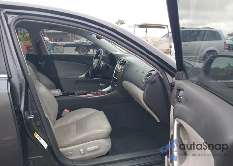 2008 Lexus Is 350 z USA, uszkodzony, nr VIN JTHBE262785021262